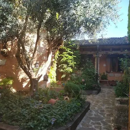 Chalet Casa En El Planeta Losana de Piron